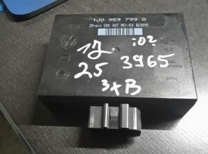 Central Locking System Control Unit VW Golf IV (1J1)