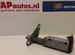 Stoßstangenbefestigung links hinten Audi A4 Avant 8D, B5 8D9807331 P9816154