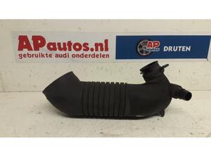 Ansaugschlauch für Luftfilter Audi A4 8E, B6 8E0129615 P13817506