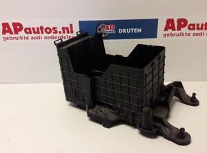 Batterieaufnahme Audi A3 8P 1K0915335C P10183740