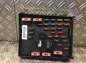 Fuse Box VW Passat Variant (3C5), VW Passat Variant (365)