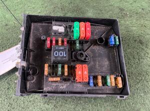 Fuse Box VW CADDY III MPV (2KB, 2KJ, 2CB, 2CJ)