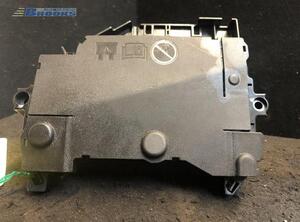 Fuse Box VOLVO V40 Hatchback (525, 526), VOLVO V40 Cross Country (526)