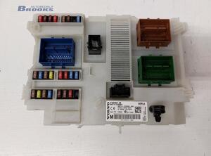 Fuse Box VOLVO V60 I (155, 157), VOLVO V60 I Cross Country (157)