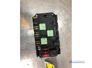 Fuse Box LAND ROVER RANGE ROVER III (L322)