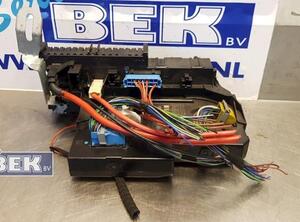 Fuse Box MERCEDES-BENZ C-Klasse (W204)