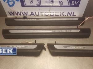 Trim Strip Bumper AUDI Q7 (4MB, 4MG), AUDI Q7 (4LB), AUDI Q7 Van (4LB), AUDI Q7 Van (4MB, 4MG)