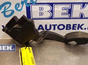 Accelerator pedal OPEL Corsa D (S07)