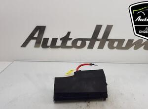 Fuse Box VOLVO V40 Hatchback (525, 526), VOLVO V40 Cross Country (526)