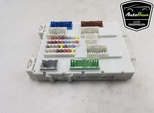 Fuse Box VOLVO V40 Hatchback (525, 526), VOLVO V40 Cross Country (526)