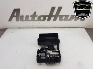 Fuse Box OPEL CORSA E (X15)