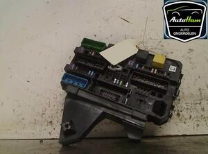 Fuse Box OPEL ASTRA H Estate (A04)