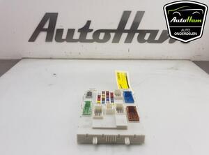 Fuse Box VOLVO V40 Hatchback (525, 526), VOLVO V40 Cross Country (526)