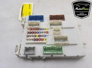 Fuse Box VOLVO V40 Hatchback (525, 526), VOLVO V40 Cross Country (526)