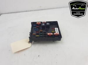 Fuse Box AUDI Q3 (8UB, 8UG), VW TIGUAN (5N_), VW TIGUAN VAN (5N_), VW PASSAT B7 Variant (365)