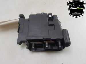 Fuse Box VOLVO V60 I (155, 157), VOLVO V70 III (135), VOLVO XC70 II (136)