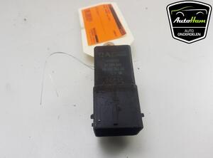 Glow Plug Relay Preheating VOLVO V40 Hatchback (525, 526)