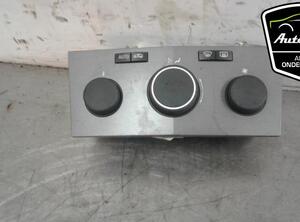 Heating &amp; Ventilation Control Assembly OPEL ASTRA H Estate (A04)