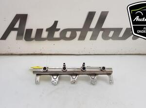 Petrol Fuel Rail AUDI TT Roadster (8J9), AUDI TT (8J3), AUDI A6 Avant (4F5, C6), VW GOLF V (1K1)