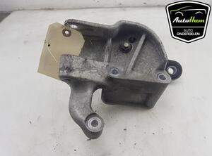 Engine Mount Bracket VOLVO V40 Hatchback (525, 526), VOLVO V40 Cross Country (526)