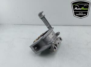 Engine Mount Bracket AUDI A3 Sportback (8VA, 8VF)