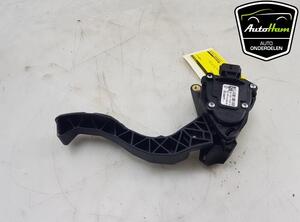 Accelerator pedal RENAULT CLIO V (B7_)