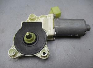 Motor Fensterheber vorne links  MERCEDES CLS 500 C219 225 KW