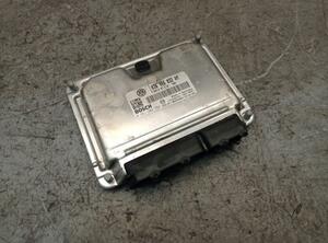 Control unit for engine VW GOLF V (1K1)