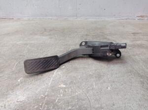 Accelerator pedal FORD FIESTA VI (CB1, CCN)