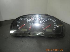 Speedometer VW Passat (3B2)