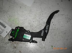 Accelerator pedal VW Golf IV (1J1)