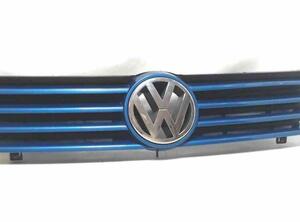 Kühlergrill blau mit Emblem - unterer Zapfen gebrochen VW POLO (6N2) 1.4 44 KW