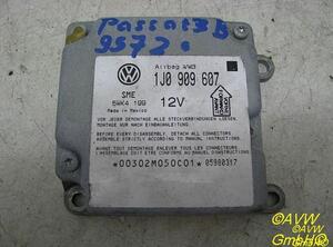 Airbag Control Unit VW Passat Variant (3B5)