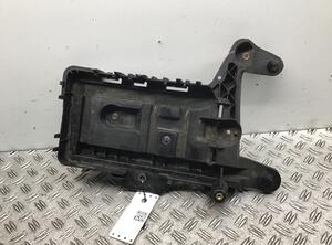 627461 Batterieaufnahme VW Touran I (1T3) 1K0915333