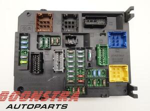 Fuse Box PEUGEOT 508 SW I (8E)