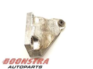 Engine Mount Bracket MERCEDES-BENZ C-Klasse (W204)