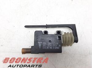 P13336873 Stellmotor Tankklappe PORSCHE 911 (997) 99762411300