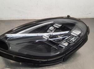 Headlight PORSCHE MACAN (95B)