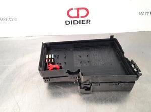 Fuse Box VOLVO V40 Hatchback (525, 526), VOLVO V40 Cross Country (526)