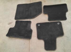 Floor mat (Carpet Mat) PEUGEOT 3008 SUV (MC_, MR_, MJ_, M4_)