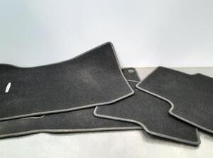 Floor mat (Carpet Mat) MERCEDES-BENZ GLA-CLASS (X156)