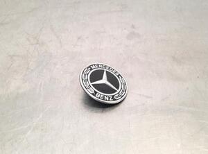 Front Grill Badge Emblem MERCEDES-BENZ GLA (H247)