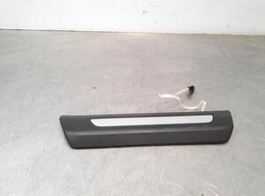 Trim Strip Bumper AUDI Q8 (4MN)