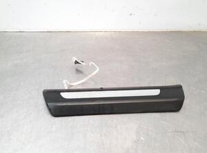 Trim Strip Bumper AUDI Q8 (4MN)