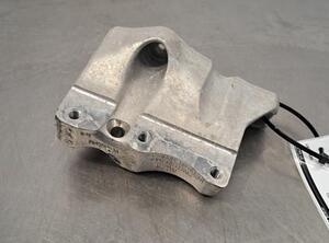 Engine Mount Bracket BMW 1 (F40)