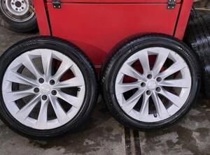 Spare Wheel TESLA MODEL S (5YJS), TESLA MODEL Y (5YJY)