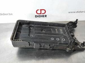 Batterieträger von einem Volkswagen Tiguan