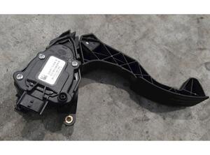 Accelerator pedal RENAULT TWINGO III (BCM_, BCA_)