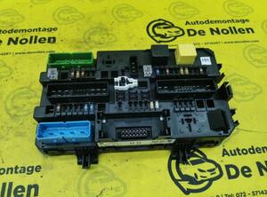 Fuse Box OPEL Astra H (L48)