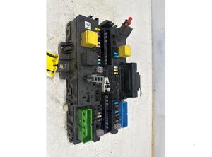 Fuse Box OPEL Zafira/Zafira Family B (A05)